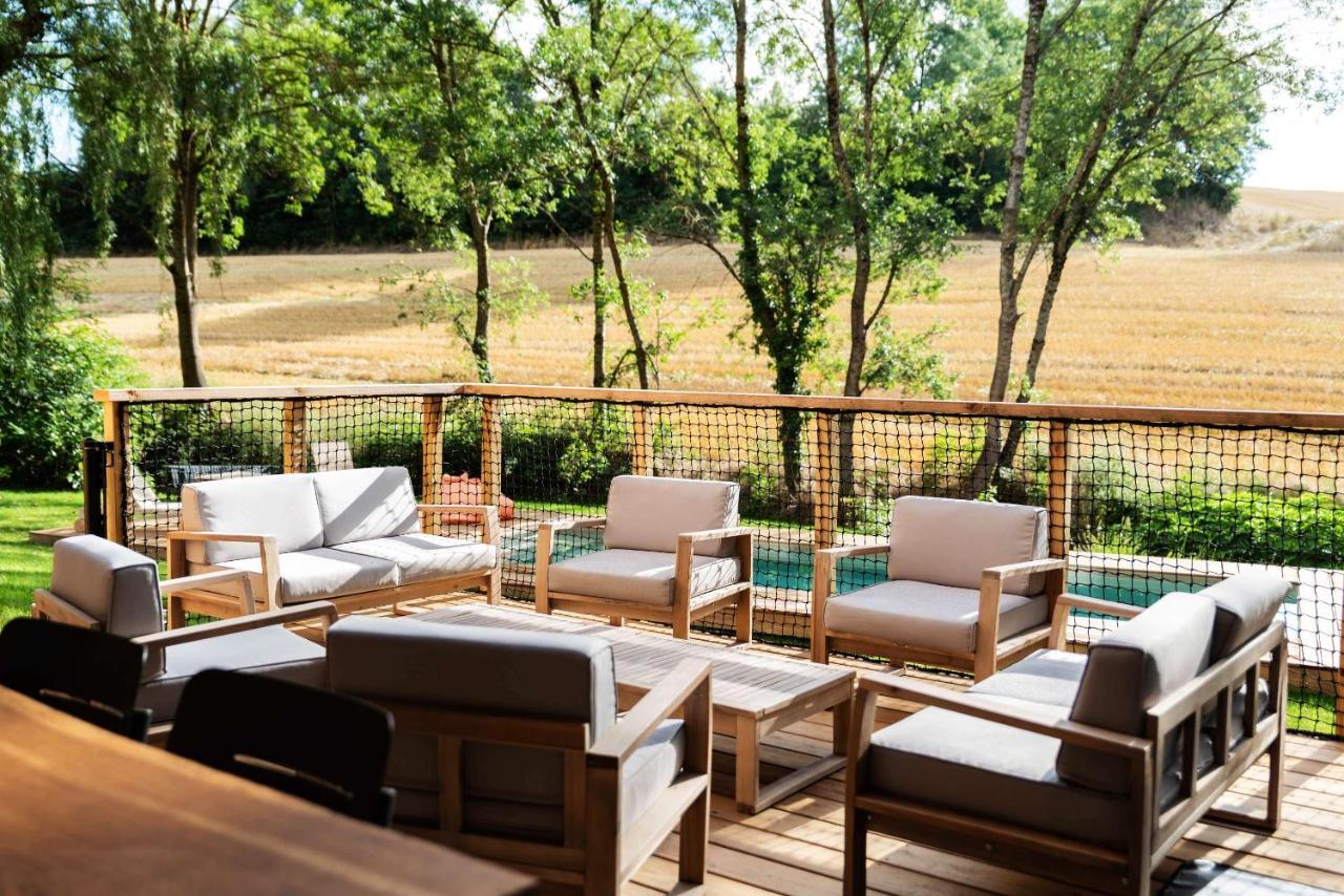 Dans Les Arbres Bed and Breakfast Lanta Exteriör bild